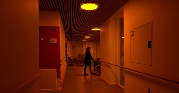 Hallway in a nursing home with Chromaviso's circadian light in the ceiling